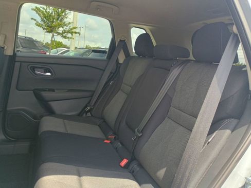 Used 2026 Nissan Rogue SV FWD image 16
