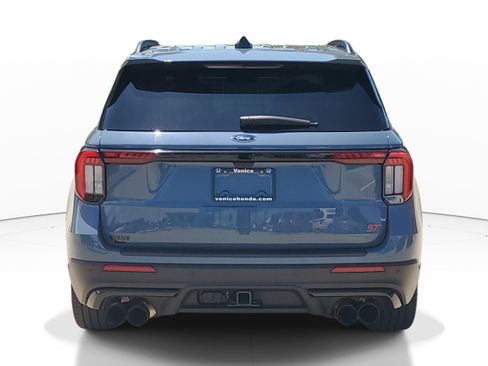 Used 2025 Ford Explorer ST w/ Sun And Sound Package AWD/4WD image 5