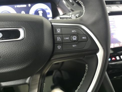 New 2026 Jeep Grand Cherokee L Limited AWD/4WD image 29
