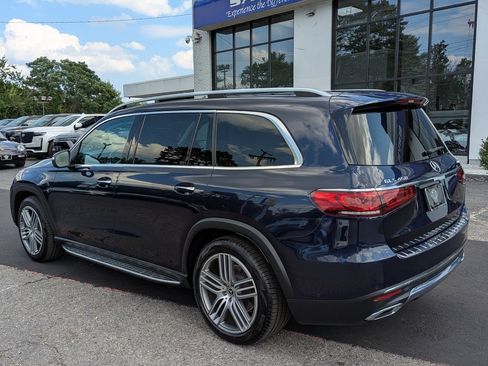 Used 2021 Mercedes-Benz GLS 450 4MATIC image 10
