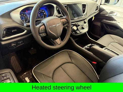 New 2026 Chrysler Pacifica Limited w/ S Appearance Package image 14