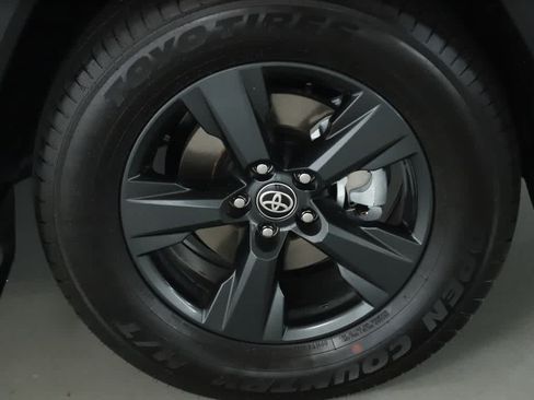 Used 2026 Toyota RAV4 LE AWD/4WD image 10