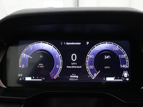 Used 2025 Jeep Grand Cherokee Limited w/ Luxury Tech Group II image 10