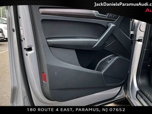 Used 2023 Audi Q5 Premium w/ Convenience Package AWD/4WD image 15