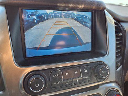 Used 2016 Chevrolet Suburban LT image 6