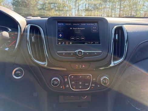 Used 2023 Chevrolet Equinox RS image 25