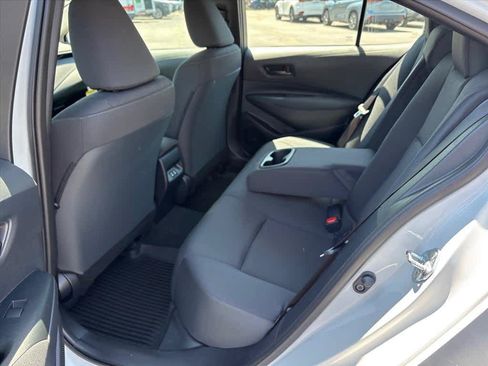 Used 2026 Toyota Corolla LE FWD image 9