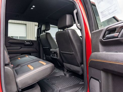 Used 2023 GMC Sierra 1500 AT4 w/ AT4 Premium Package AWD/4WD image 13