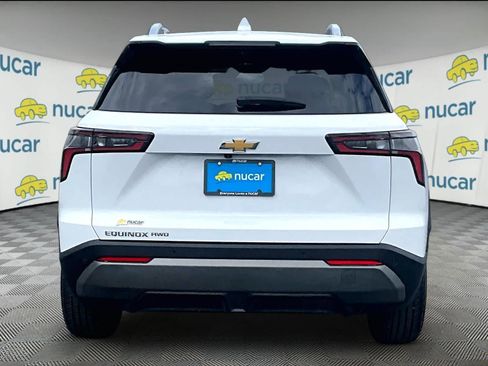 Used 2025 Chevrolet Equinox LT w/ Convenience Package II image 5