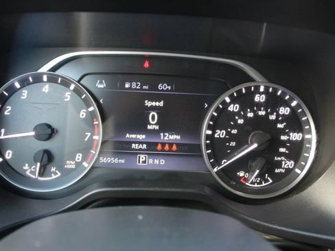 Used 2023 Nissan Titan SV RWD image 14
