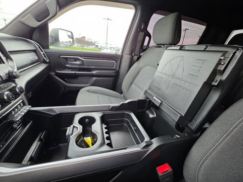 Used 2019 RAM 1500 Big Horn image 29