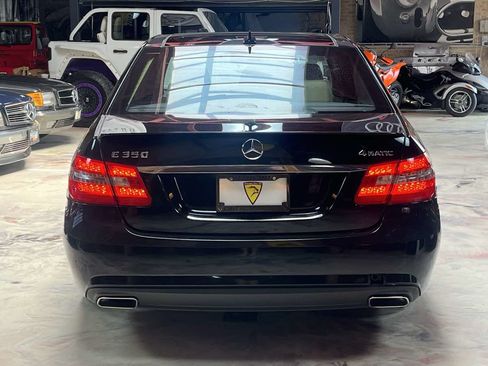 Used 2011 Mercedes-Benz E 350 4MATIC Sedan w/ Premium 2 Pkg image 8