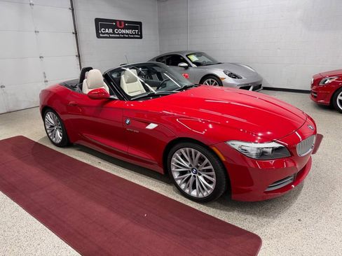 Used 2010 BMW Z4 sDrive35i image 11