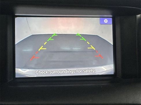 Used 2017 INFINITI QX30 Premium w/ Navigation Package image 24