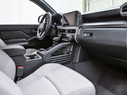 Used 2025 Toyota 4Runner SR5 RWD image 13