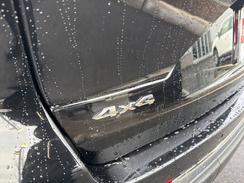 Used 2023 Jeep Grand Cherokee Limited image 11