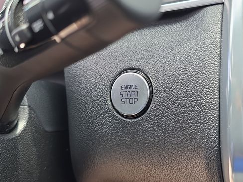 Certified 2023 Kia Sorento SX image 29