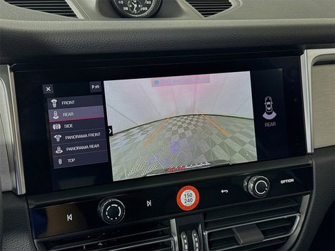 Used 2023 Porsche Macan S image 14