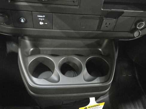 New 2026 Chevrolet Express 2500 RWD image 13