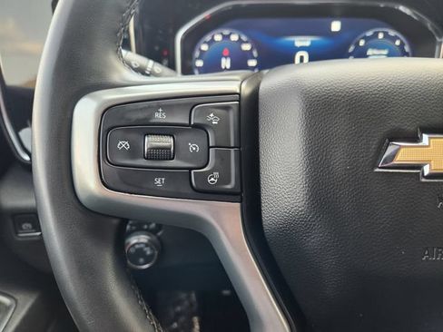 Used 2023 Chevrolet Silverado 1500 LT AWD/4WD image 30