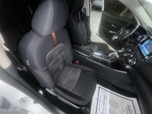 Used 2024 Nissan Sentra SR w/ Trunk Package image 23