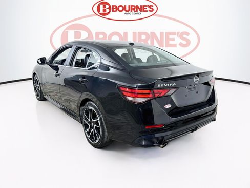 Used 2024 Nissan Sentra SR w/ SR Premium Package FWD image 10