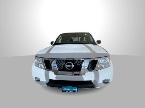 Used 2019 Nissan Frontier SV AWD/4WD image 3