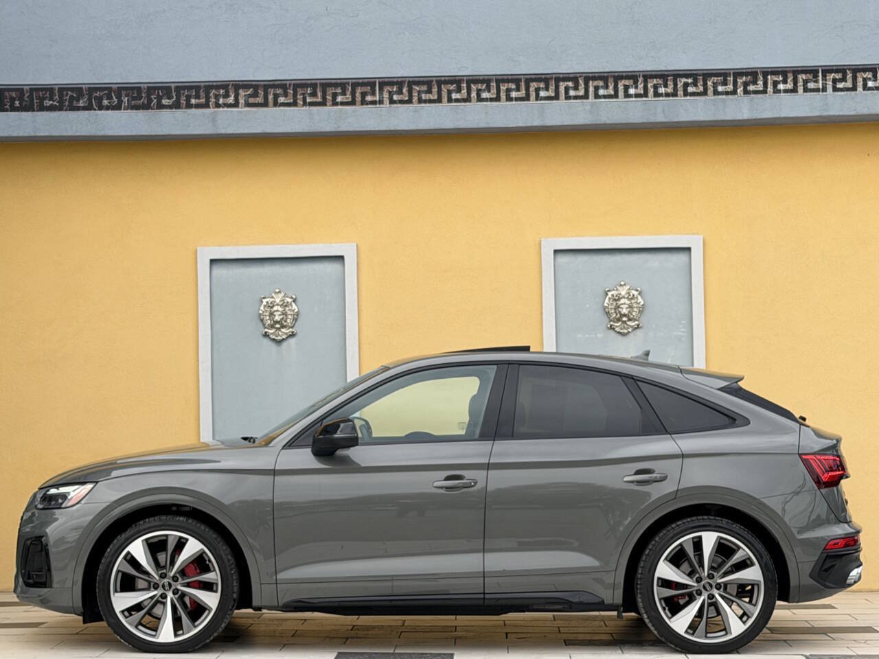 Used 2023 Audi SQ5 Premium Plus w/ Premium Plus Package AWD/4WD image 8
