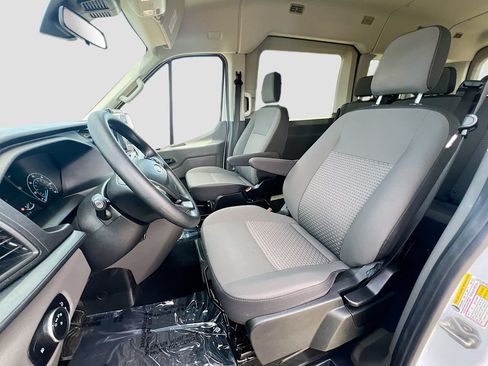 Used 2024 Ford Transit 350 XLT RWD image 20