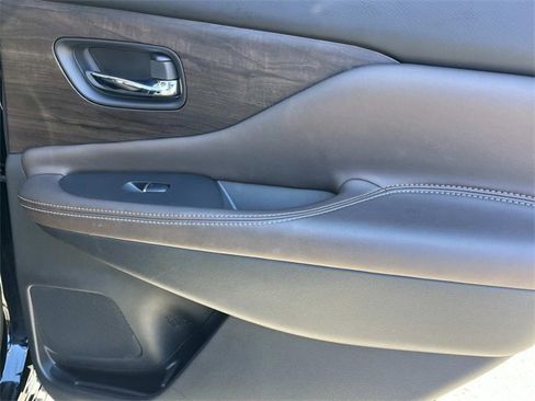 Used 2021 Nissan Murano Platinum w/ Cargo Package image 23