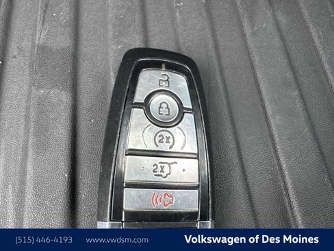 Used 2020 Ford Escape SE Sport image 21