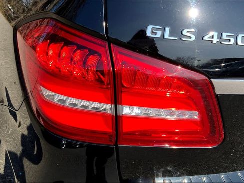 Used 2018 Mercedes-Benz GLS 450 4MATIC image 27