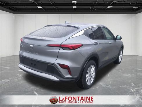 Used 2025 Buick Envista Preferred image 8