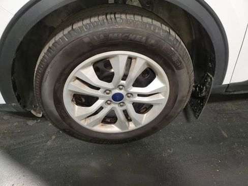 Used 2022 Ford Escape S image 7