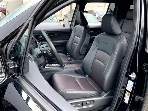 Used 2023 Honda Ridgeline Black Edition image 10