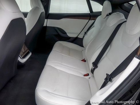 Used 2023 Tesla Model S REFRESH image 14