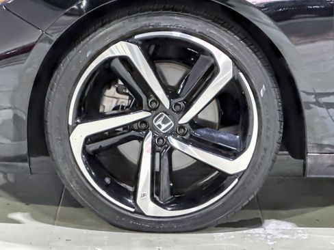 Used 2022 Honda Accord Sport image 11