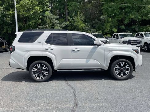 Used 2025 Toyota 4Runner TRD Sport RWD image 9