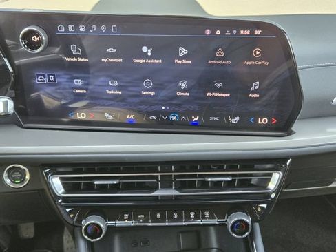 New 2026 Chevrolet Traverse LT w/ Driver Confidence Package FWD image 12