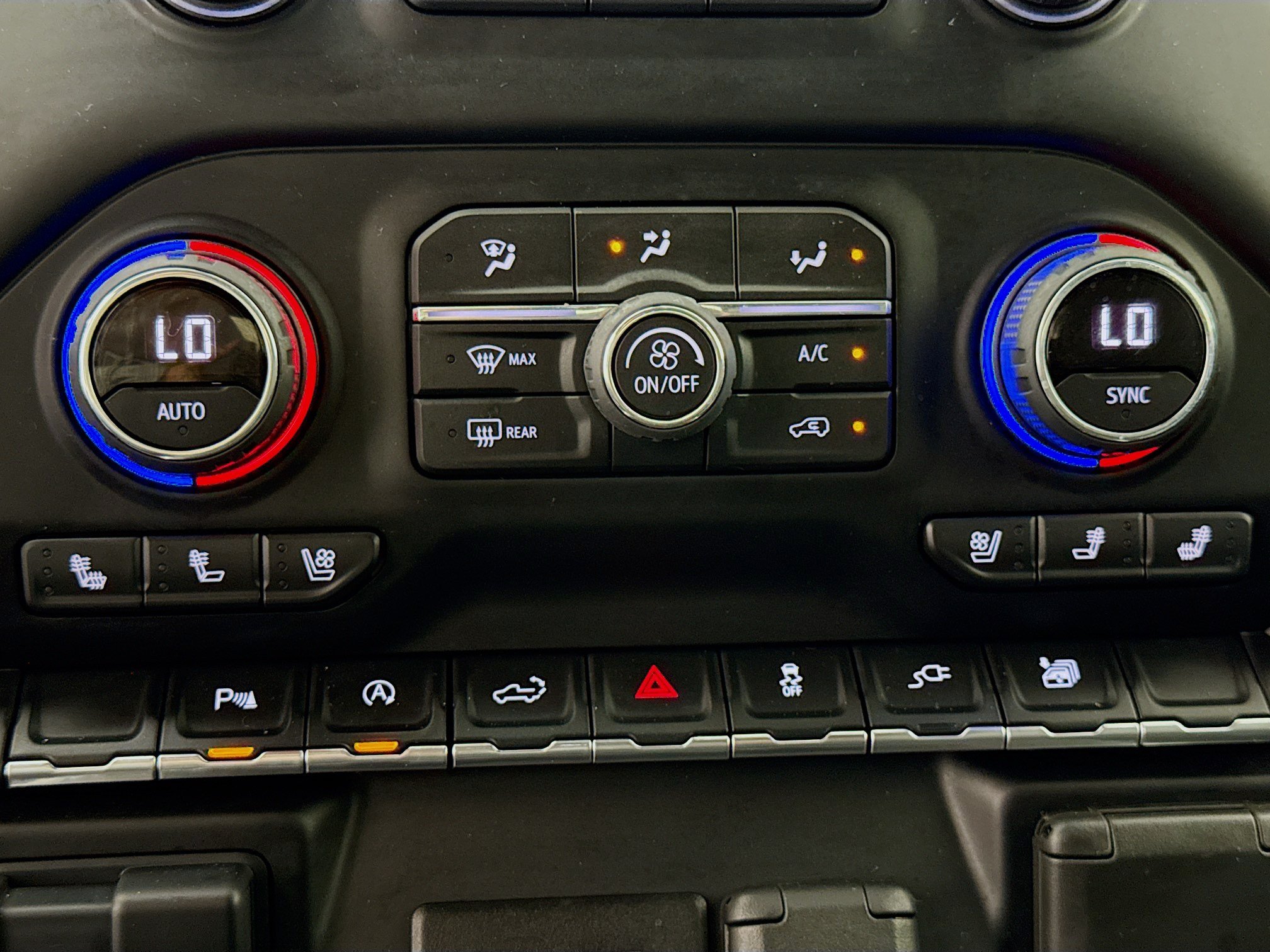 Used 2022 Chevrolet Silverado 1500 LTZ RWD image 18