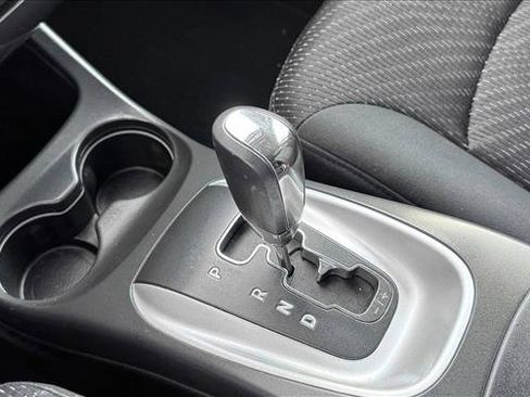 Used 2019 Dodge Journey SE image 16