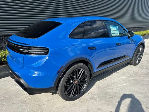 Used 2026 Porsche Macan GTS Electric AWD/4WD image 9