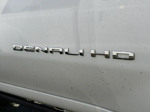 Used 2020 GMC Sierra 2500 Denali w/ Denali Ultimate Package AWD/4WD image 7