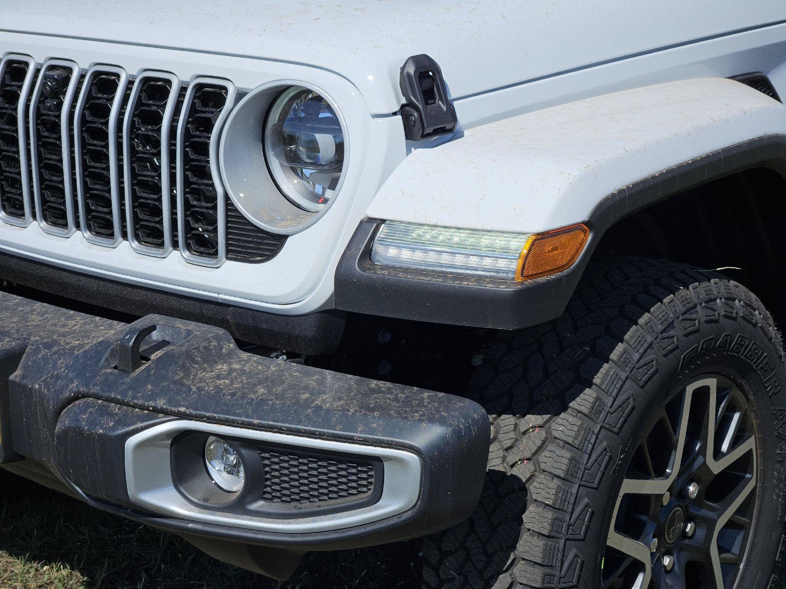 New 2027 Jeep Wrangler Unlimited Sahara AWD/4WD image 6