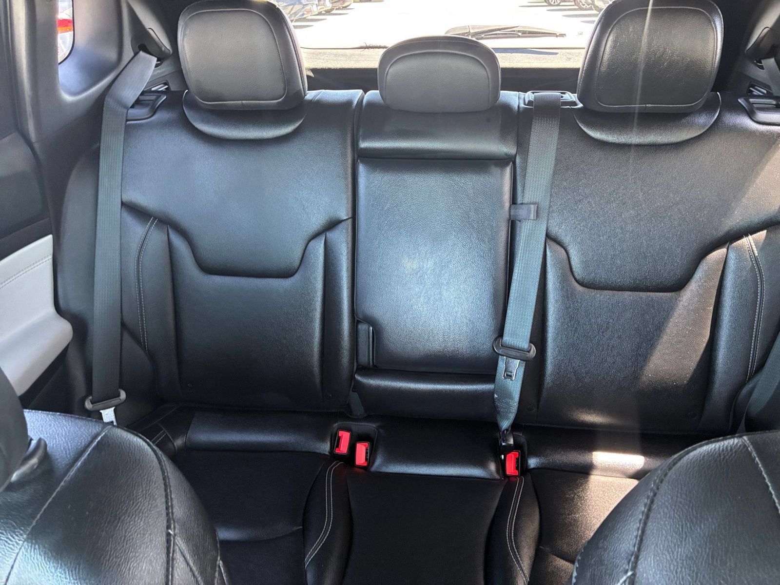 Used 2025 Jeep Compass Limited AWD/4WD image 38