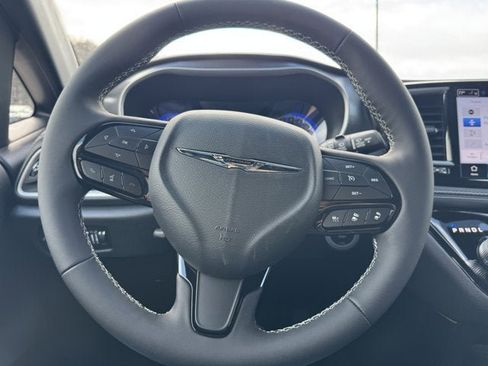 New 2026 Chrysler Pacifica Select image 20