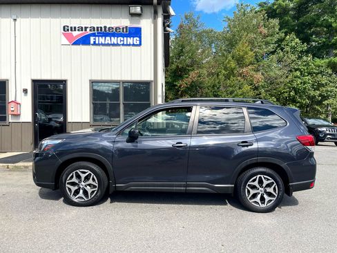 Used 2019 Subaru Forester Premium image 7