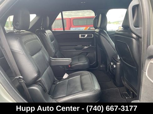 Used 2020 Ford Explorer XLT w/ Comfort Package AWD/4WD image 17