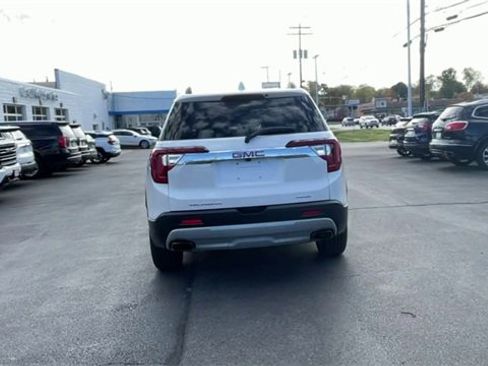 Certified 2021 GMC Acadia SLT w/ Preferred Package image 7