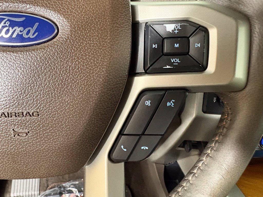 Used 2015 Ford F150 King Ranch w/ Equipment Group 601A Luxury AWD/4WD image 24